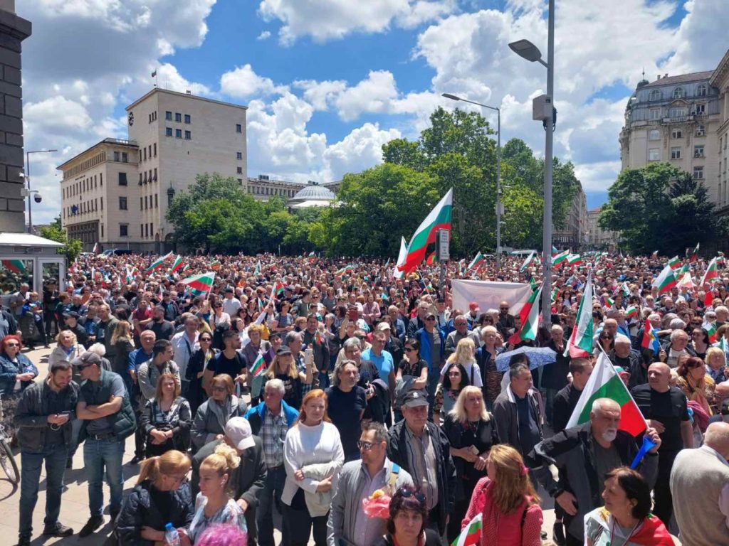 Лева не е просто парична единица, това е символ на нашия суверенитет