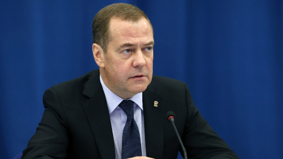 Медведев към Зеленски след негово изказване