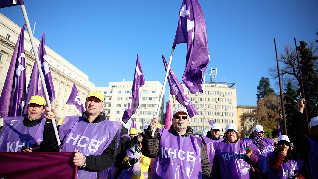 Синдикатите обявиха безсрочна стачка в градския транспорт в София. Искат и метрото да спре