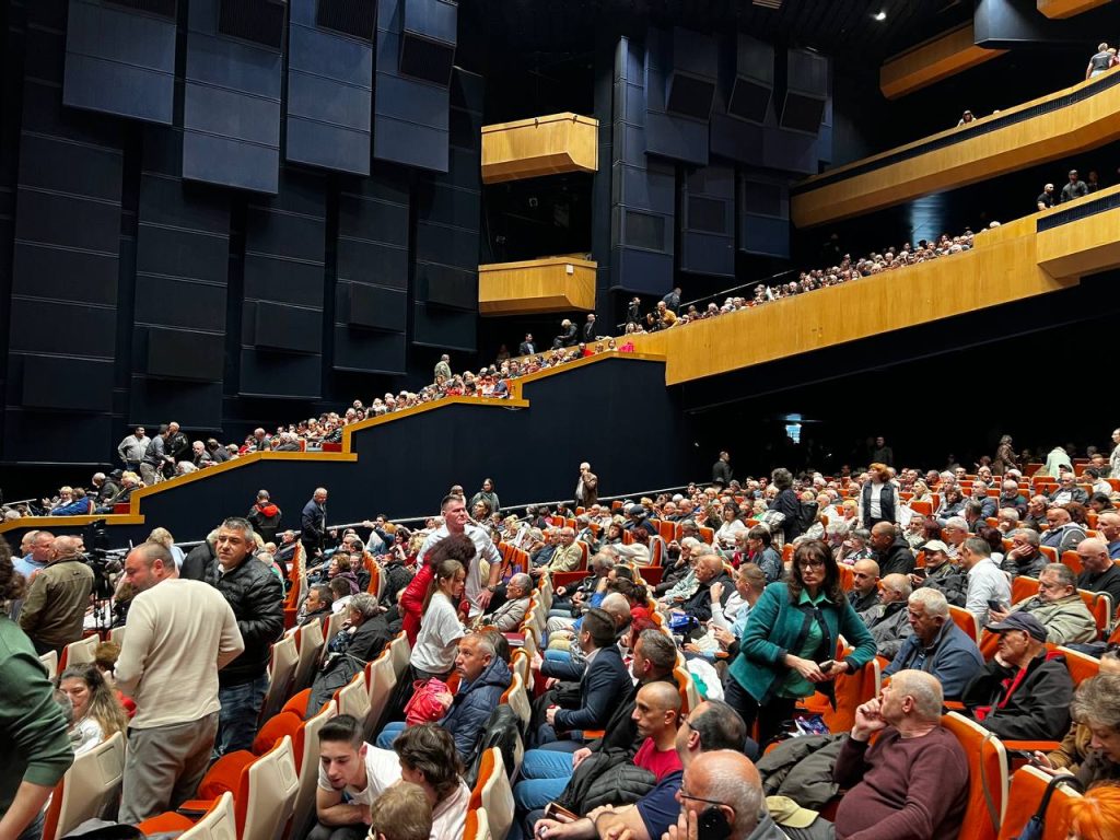 "Възраждане" обявиха национален протест за запазване на лева на 31 май