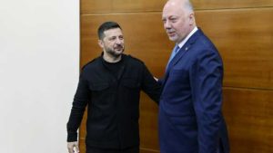 Зеленски е разговарял с Росен Желязков за сътрудничеството и разминирането на Украйна