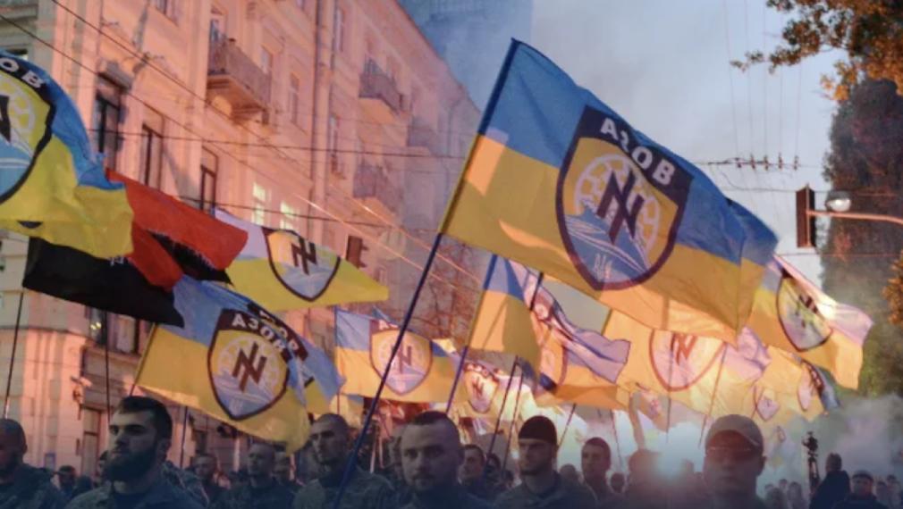 Защо Франция внезапно забеляза нацизма в Украйна
