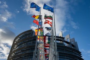 Европейският парламент пусна България в еврозоната. Приемаме еврото от 1 януари 2026 г. по сегашния курс