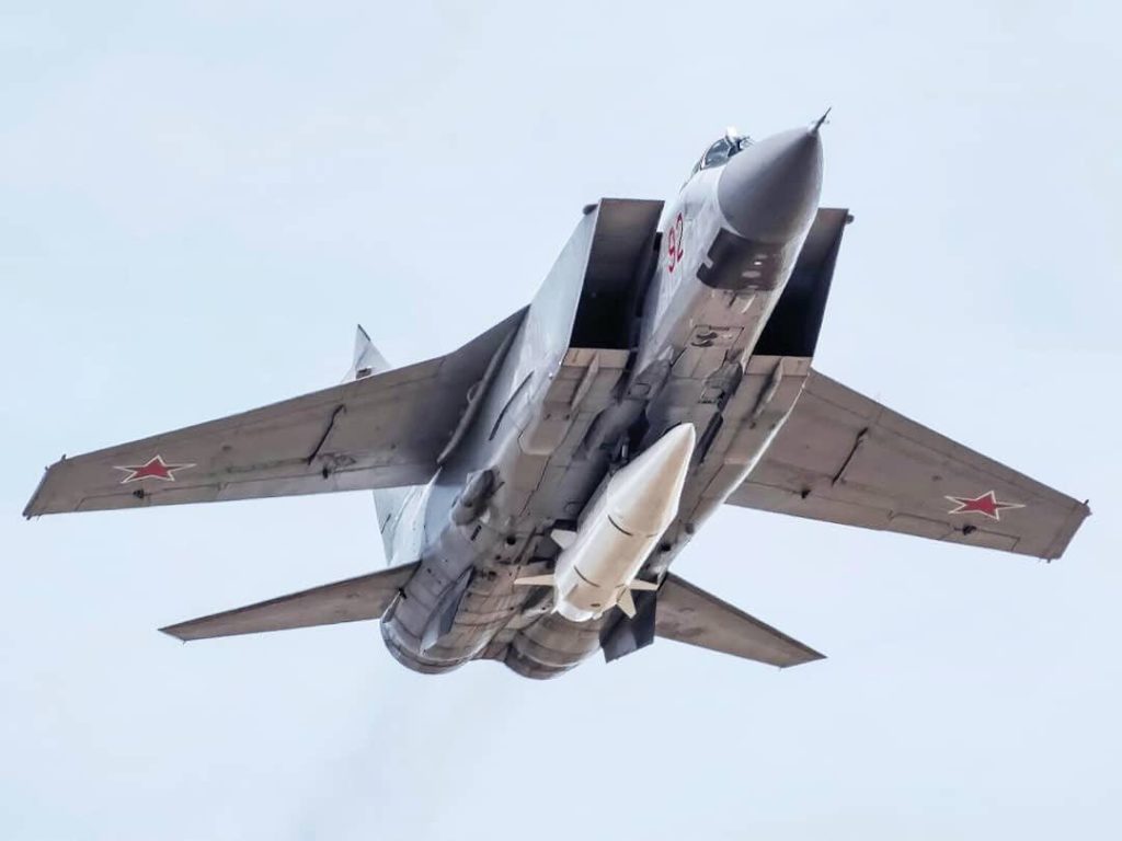 Три „Кинжала“ „изключиха“ бункера. Военният кореспондент Сладков също говори за хитрия удар. Киев губи контрол