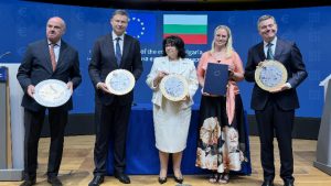 Министър Петкова: Днес България постигна една своя стратегическа цел - членството в еврозоната
