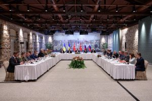 https://pogled.info/svetoven/neizvestni-podrobnosti-za-payazhinata-tretiya-krag-ot-pregovorite-mezhdu-rusiya-i-ukraina-udar-po-kiev-novini-ot-noshtta-i-sutrinta-na-24-yuli.183752