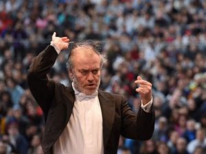Руският диригент Валерий Гергиев – заплаха за Европа, израелският Даниел Орен – пример за демокраци